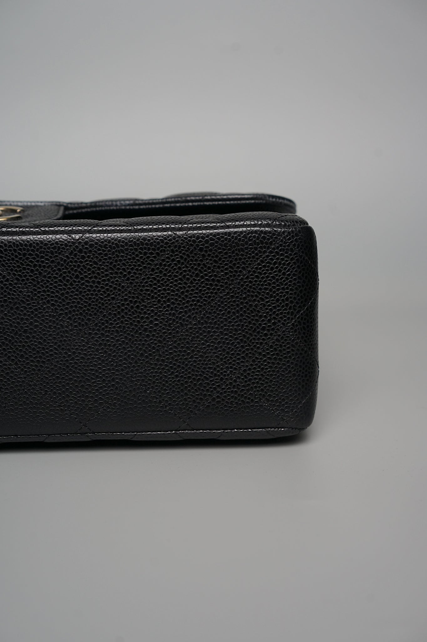 Chanel Jumbo Double Flap in Black Caviar Shw
