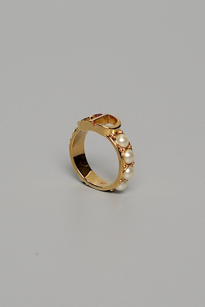 Dior  30 Montaigne Ring With Pearls in Size M Ghw (Brand New)