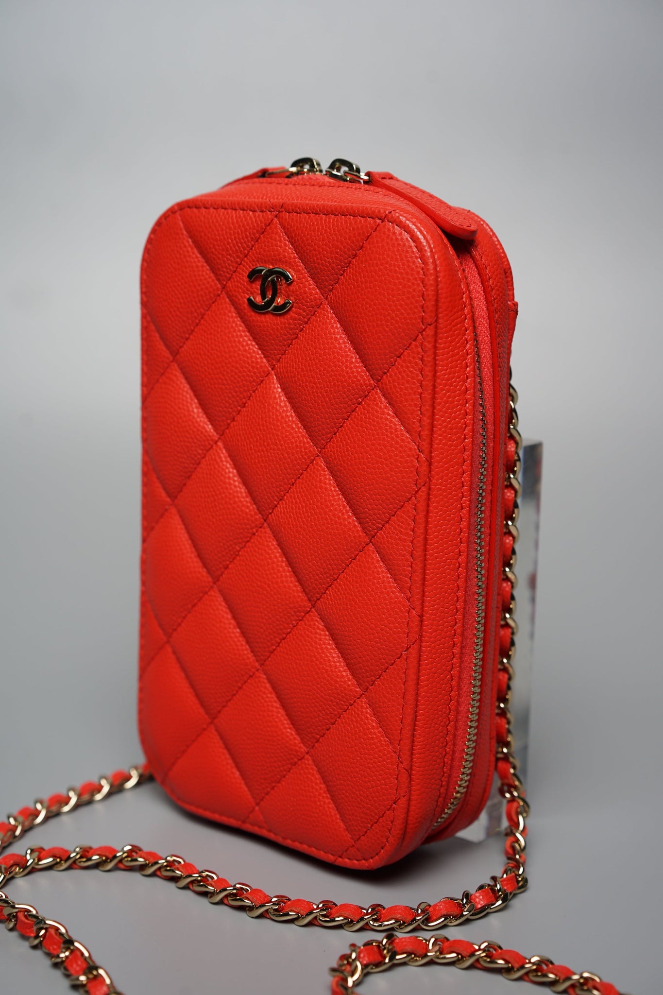Chanel Phoneholder with Chain in Red Caviar