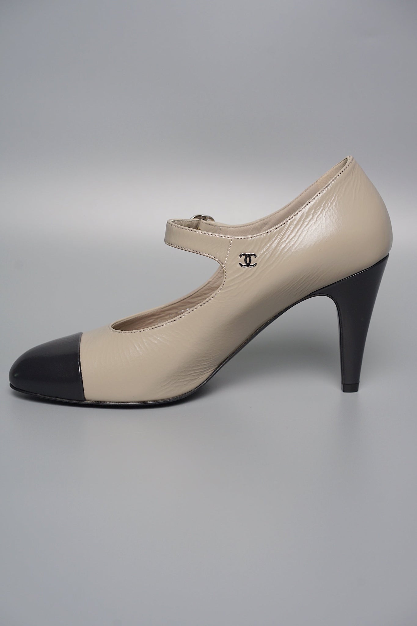 Chanel Mary Janes in Size 39 (Brand New)