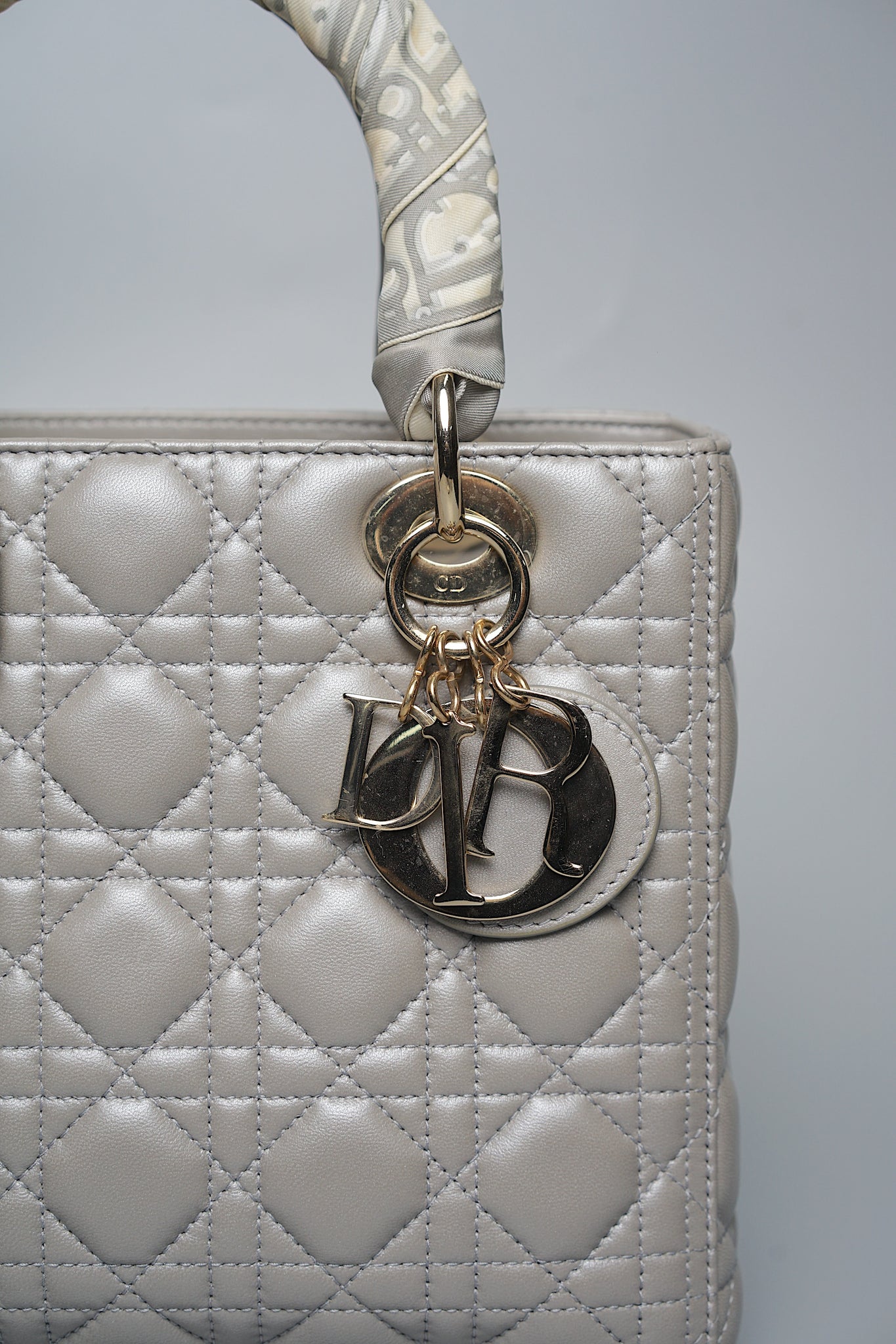 Lady Dior Medium in Gray Opaline Lghw