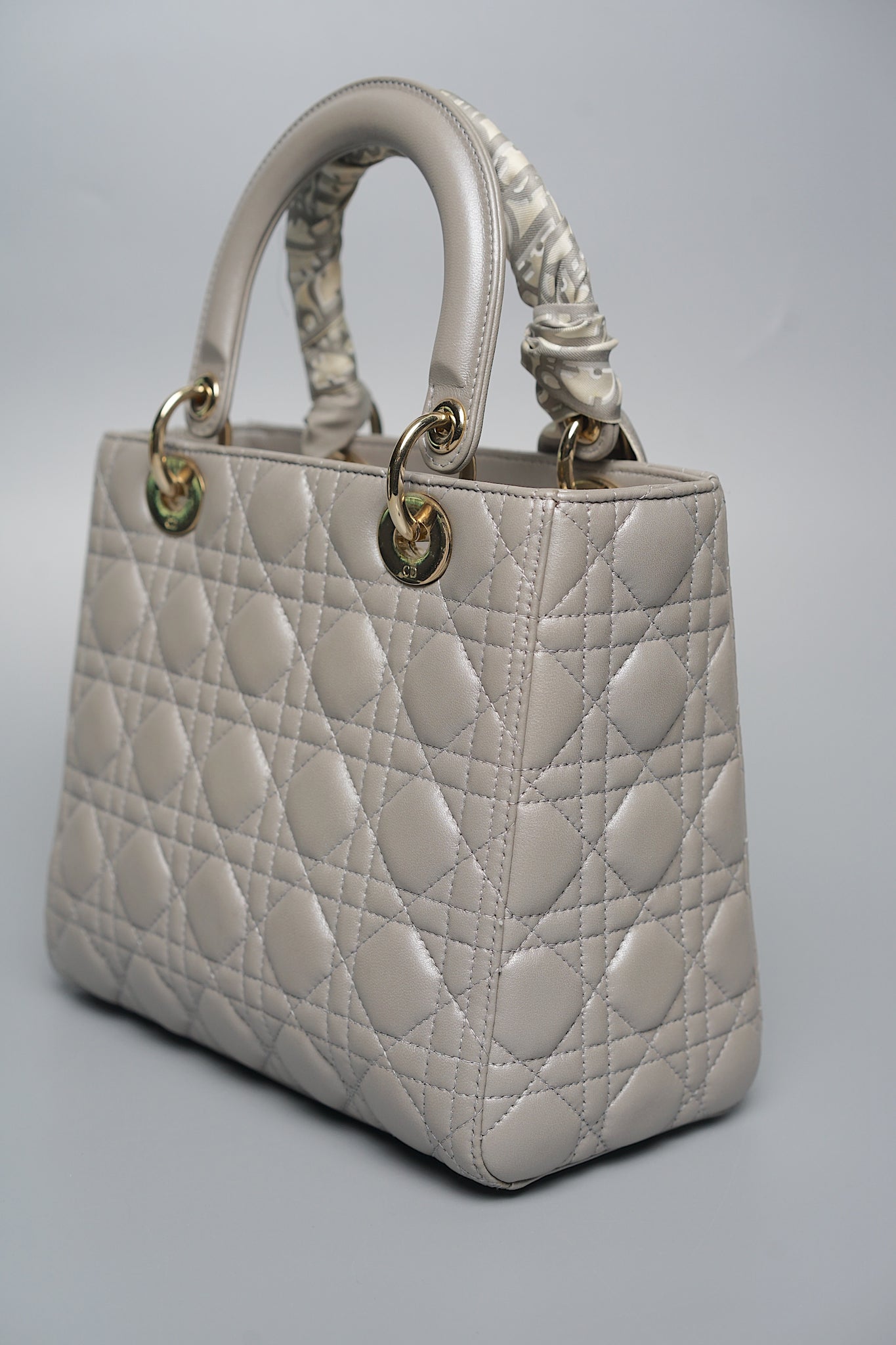 Lady Dior Medium in Gray Opaline Lghw