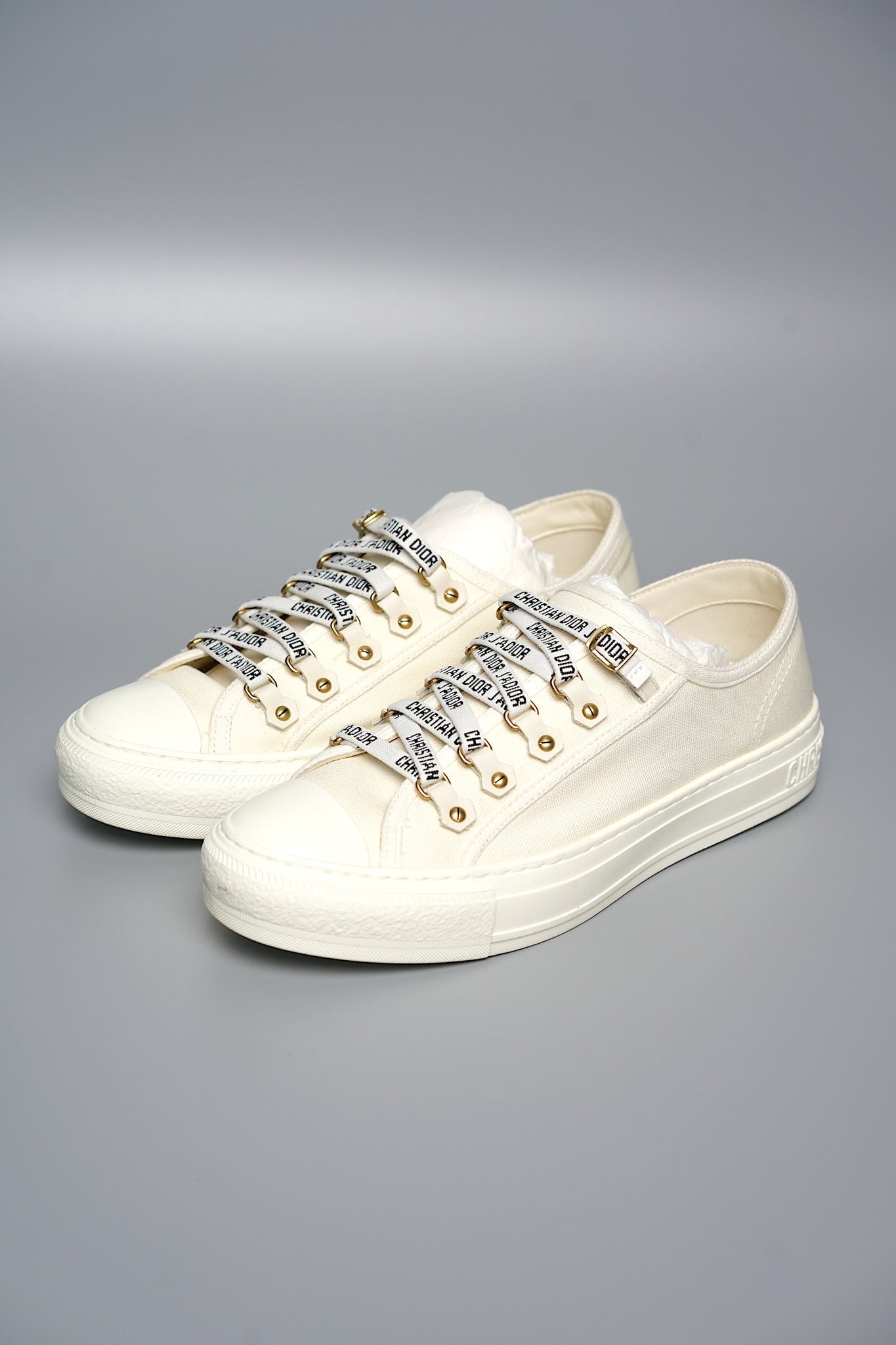Dior Walk 'N' Sneaker in Milk Size 39.5