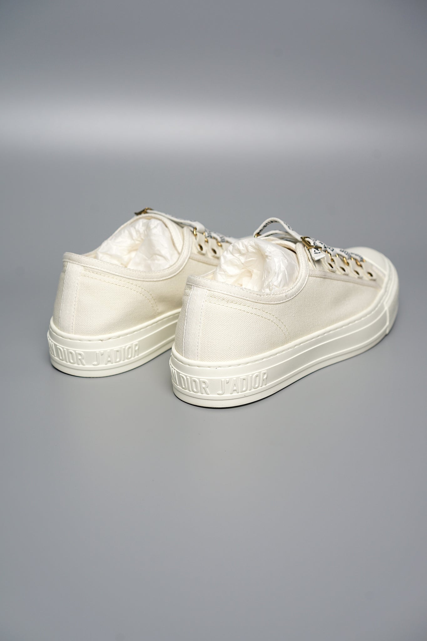 Dior Walk 'N' Sneaker in Milk Size 39.5