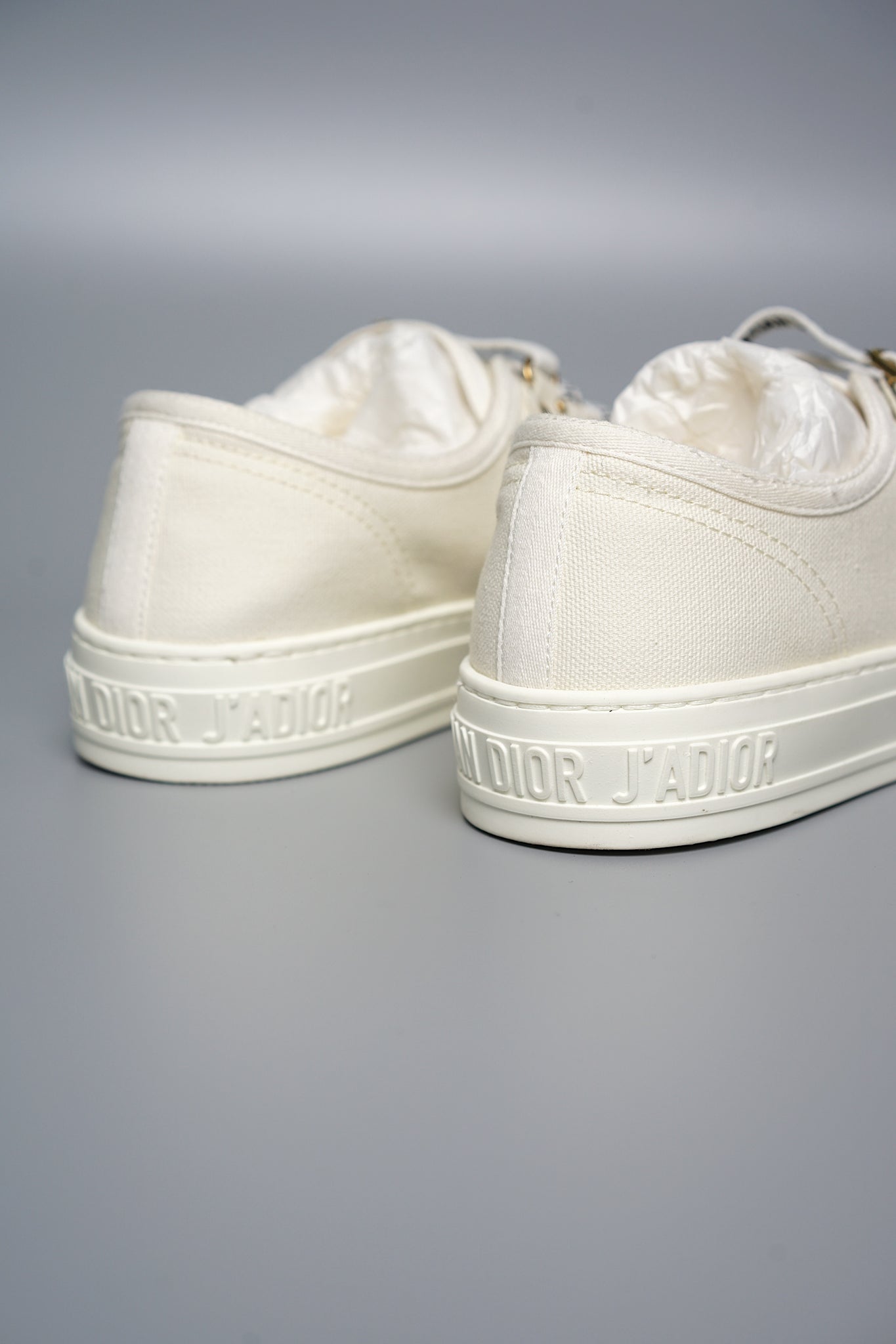 Dior Walk 'N' Sneaker in Milk Size 39.5