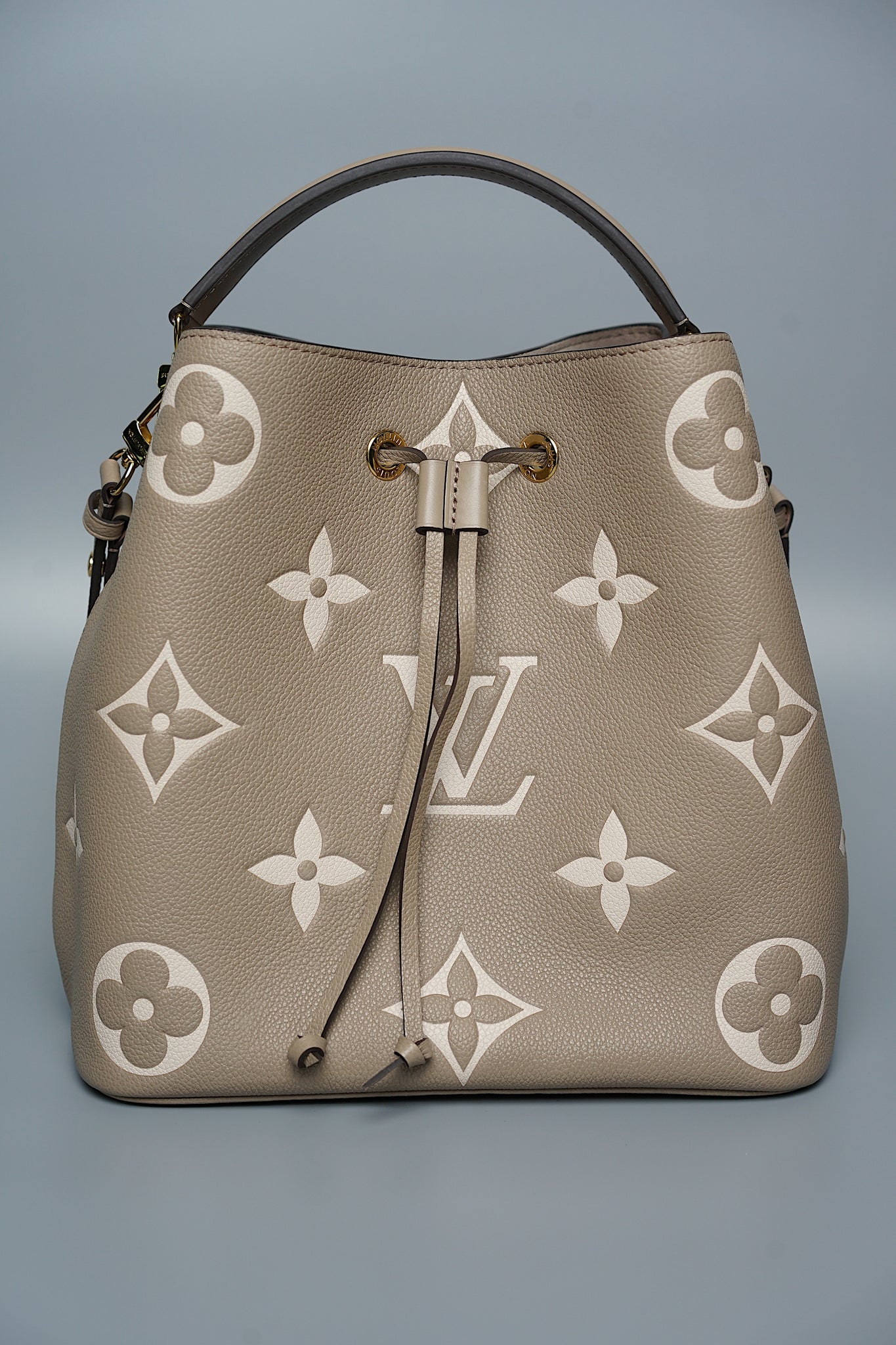 LV NéoNoé MM in Tourterelle/Creme (Brand New)