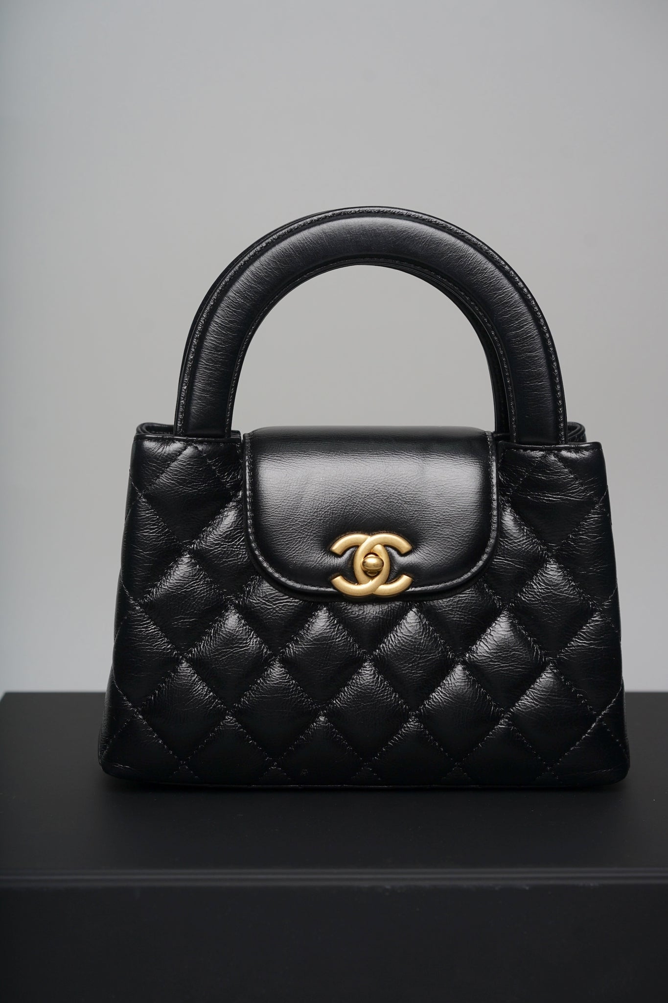 Chanel Kelly Mini in Black Shiny Calfskin Ghw