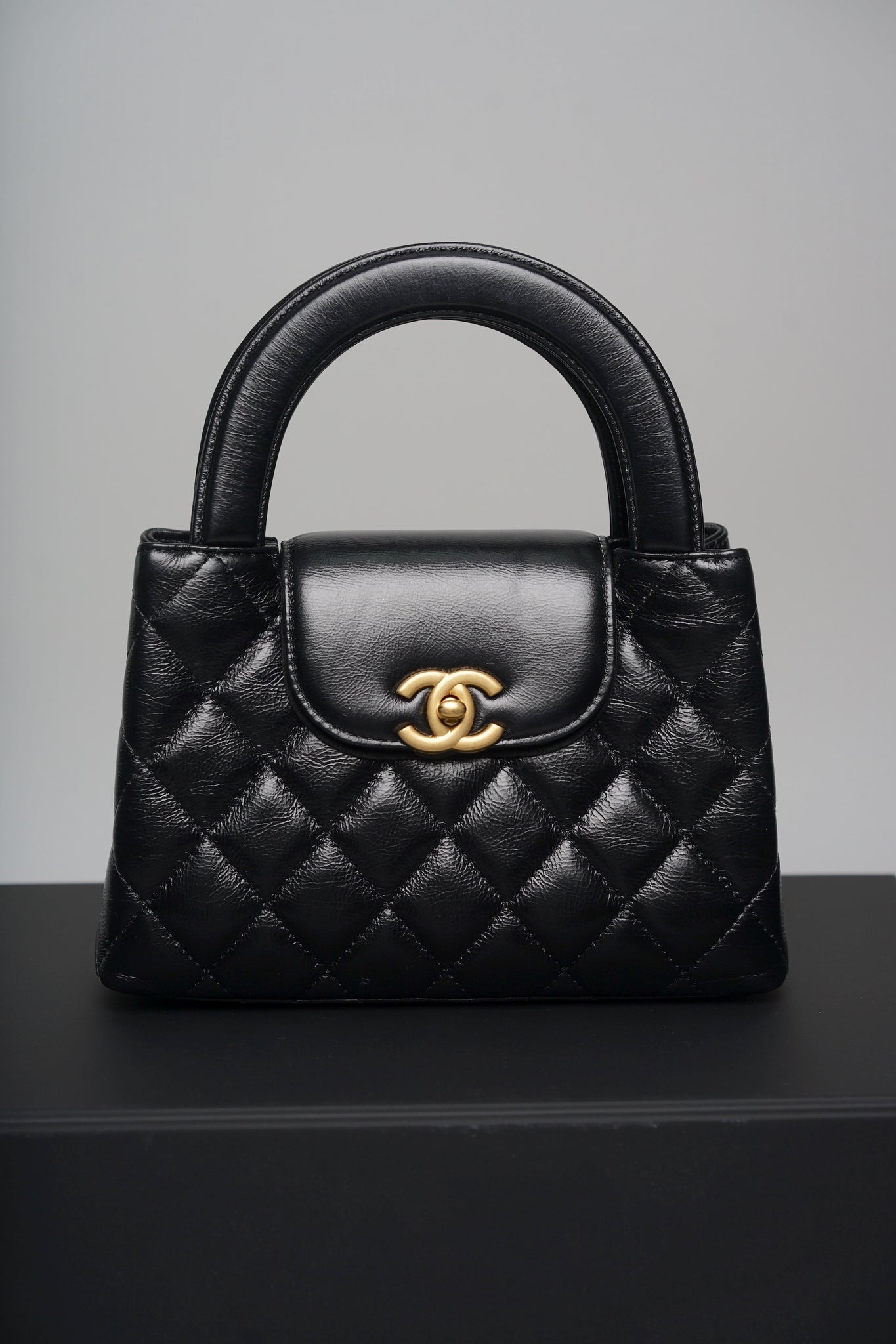 Chanel Kelly Mini in Black Shiny Calfskin Ghw