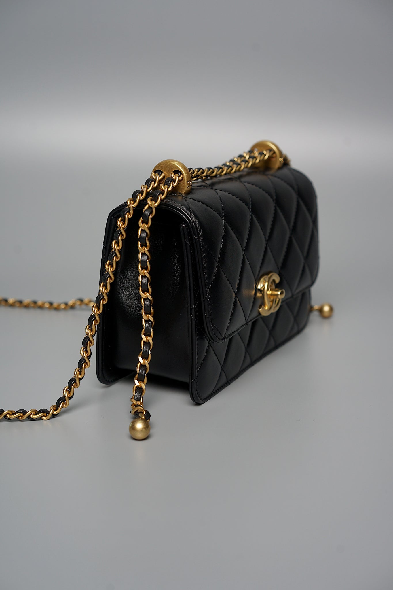 Chanel Mini Double Pearl Crush 19cm in Black Calfskin Ghw (Brand New)