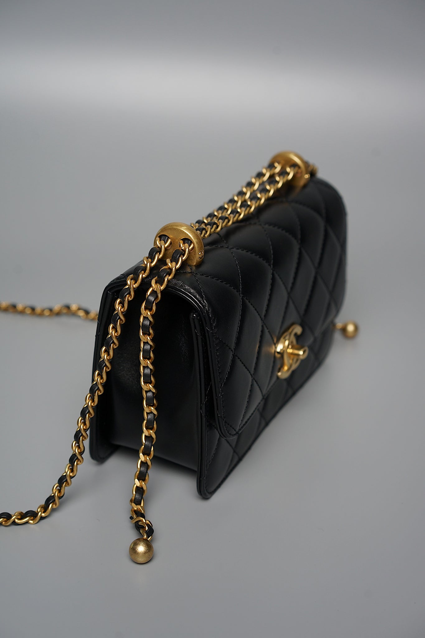 Chanel Mini Double Pearl Crush 19cm in Black Calfskin Ghw (Brand New)