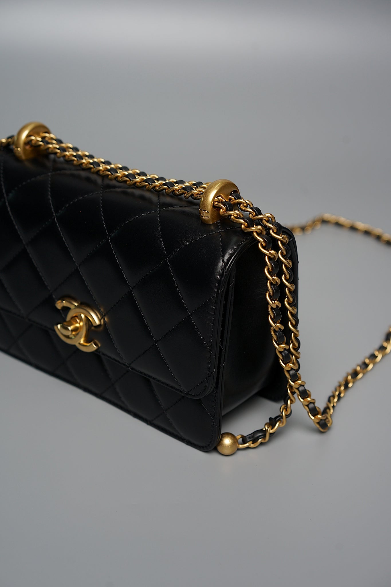 Chanel Mini Double Pearl Crush 19cm in Black Calfskin Ghw (Brand New)