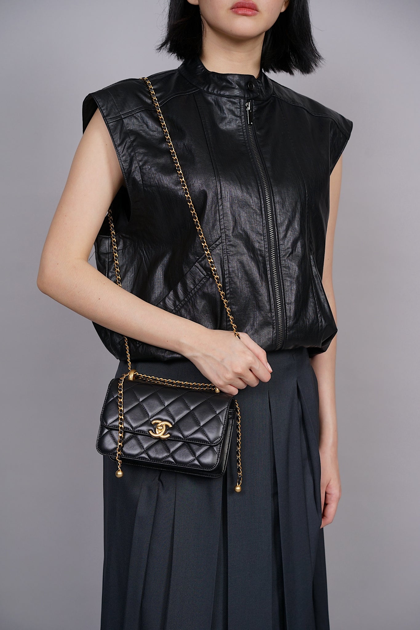 Chanel Mini Double Pearl Crush 19cm in Black Calfskin Ghw (Brand New)