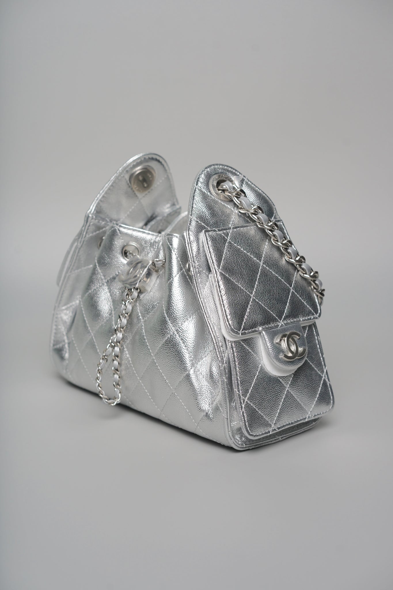 Chanel 25 Mini Handbag in Metallic Grained Calfskin Shw (Brand New)