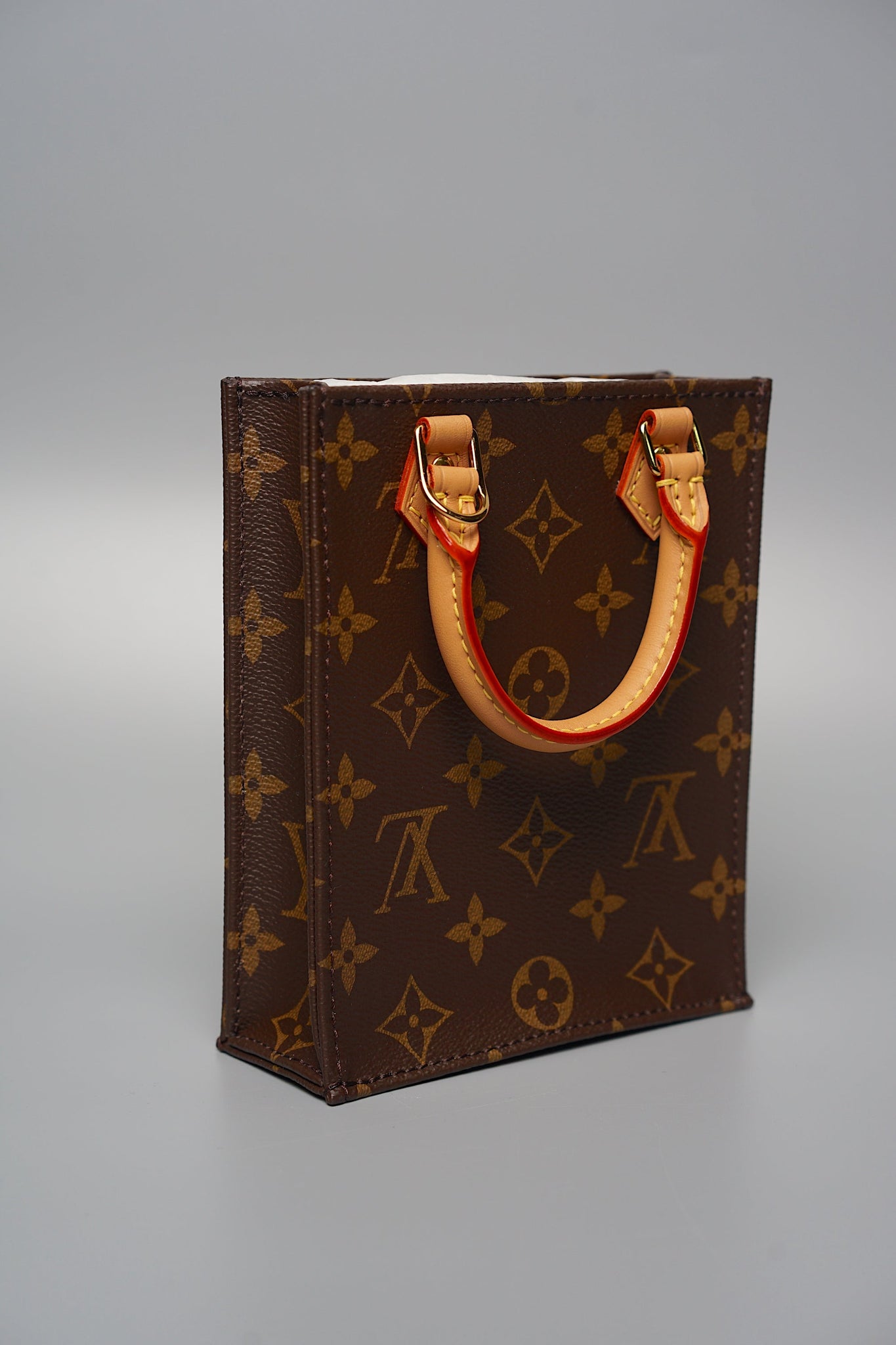 LV Petit Sac Plat
