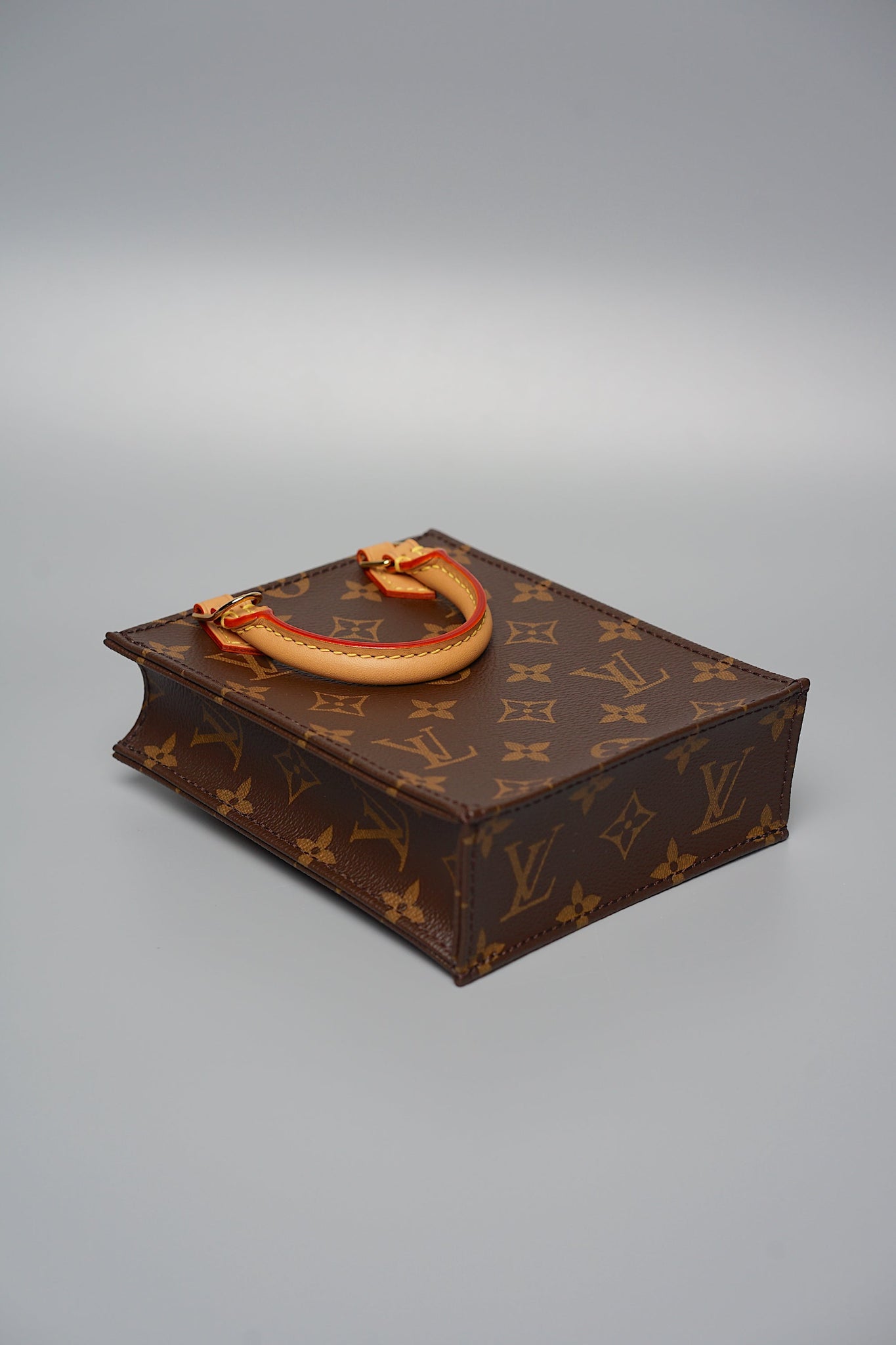 LV Petit Sac Plat