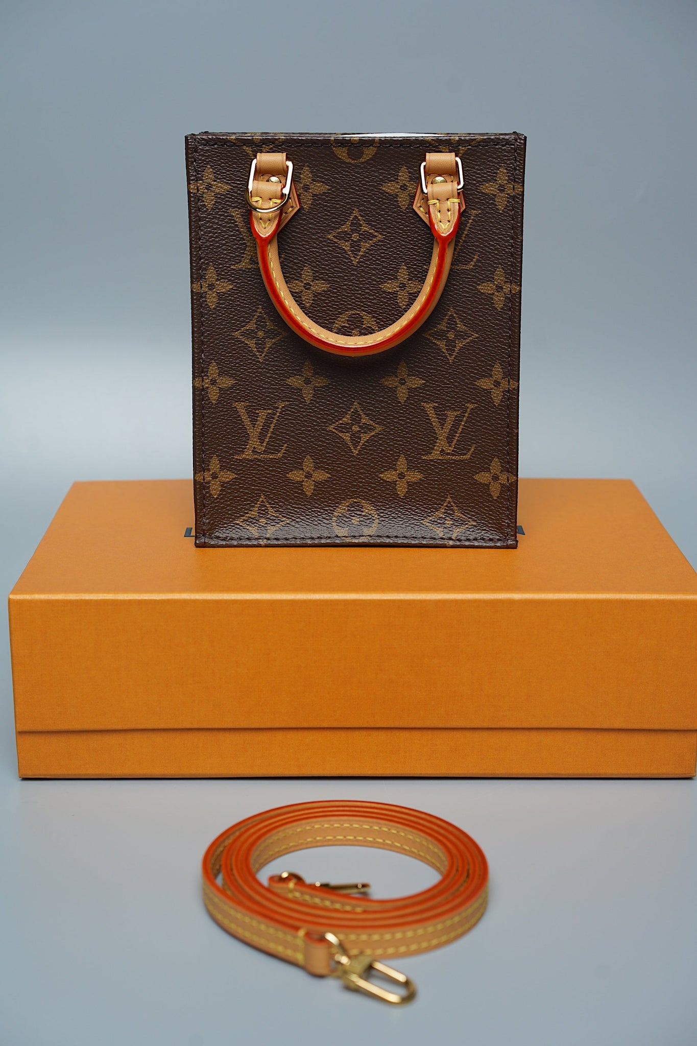 LV Petit Sac Plat