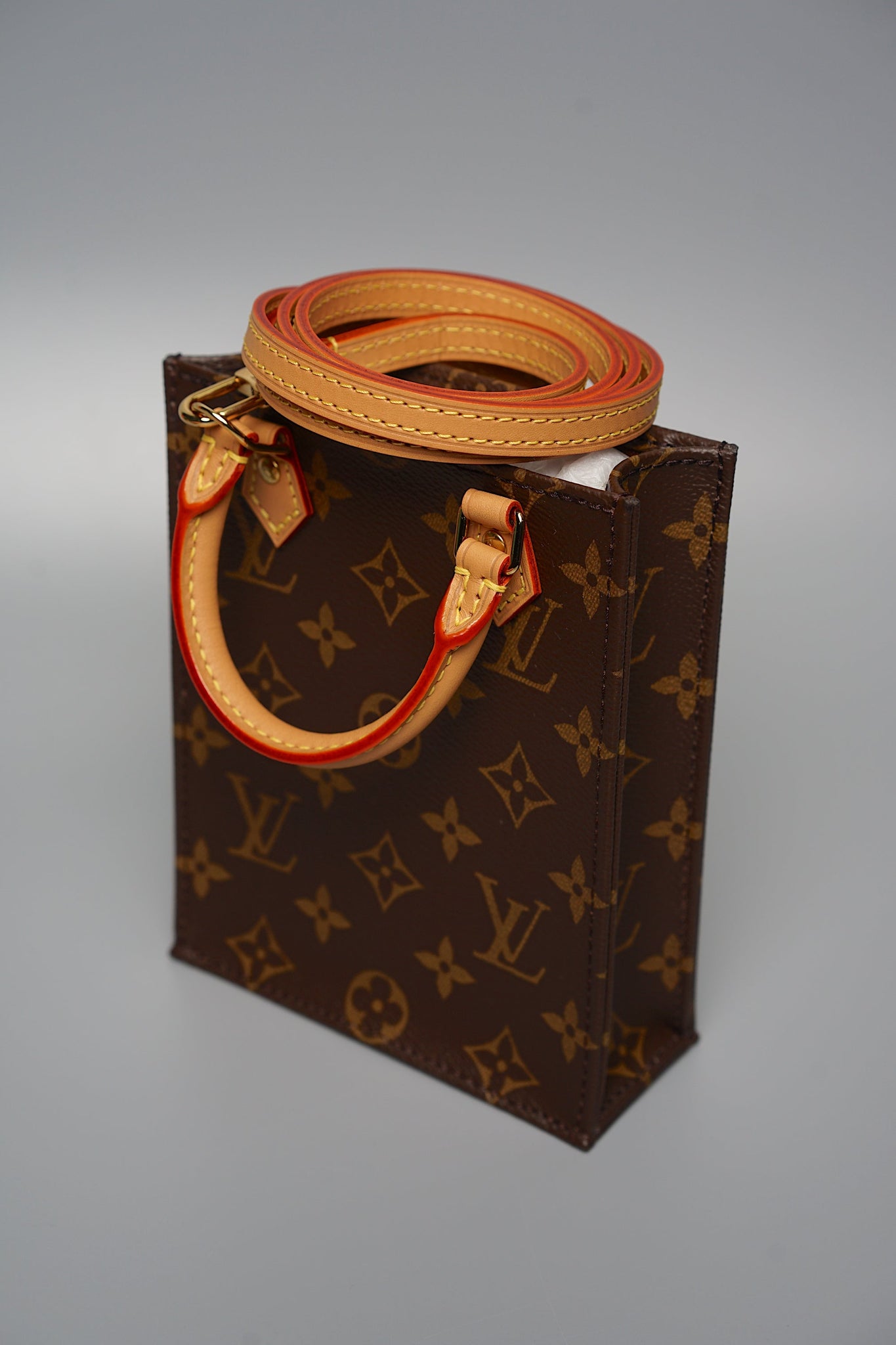 LV Petit Sac Plat