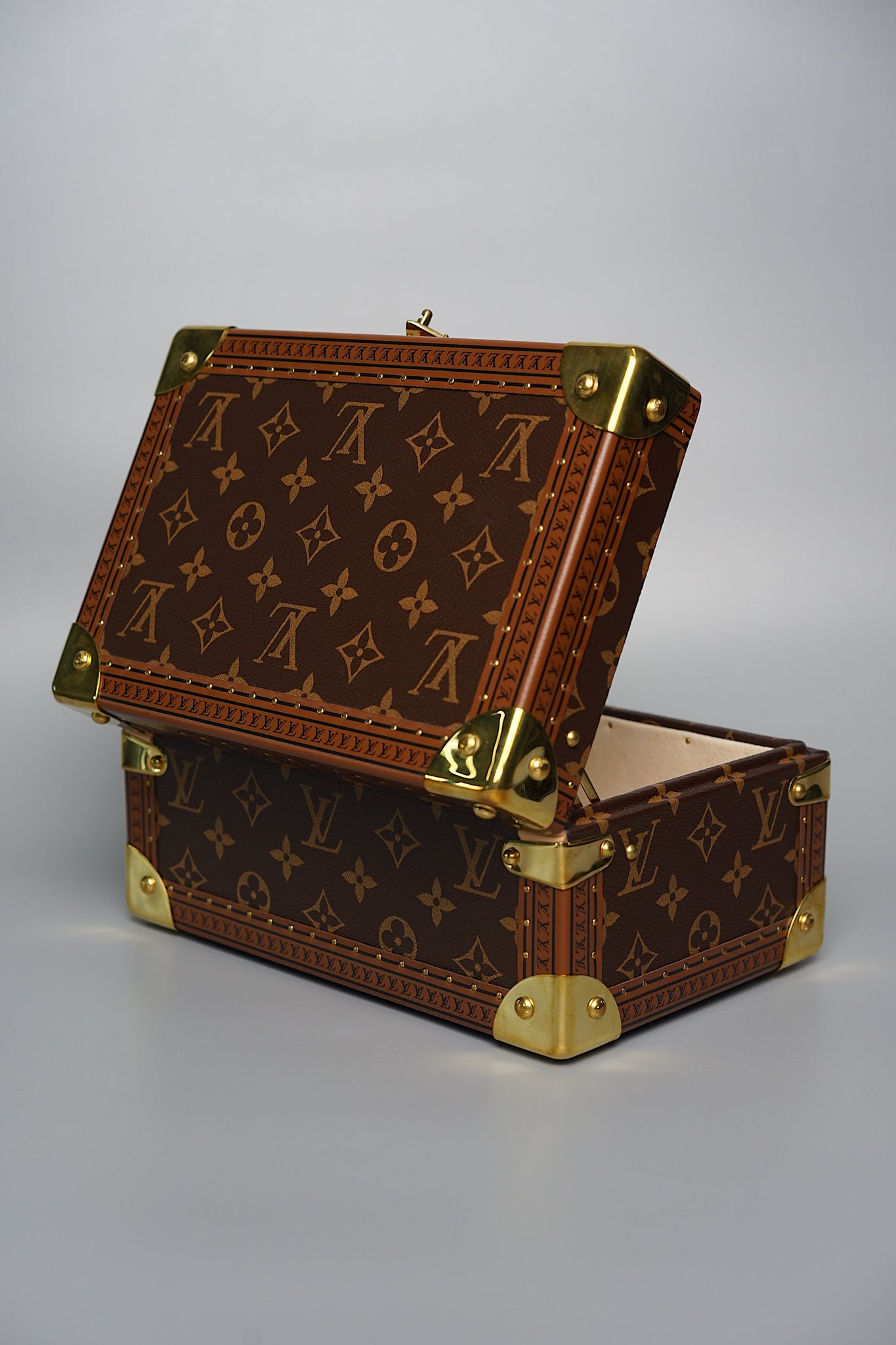 LV Coffret Tresor 24 in Beige (Brand New)