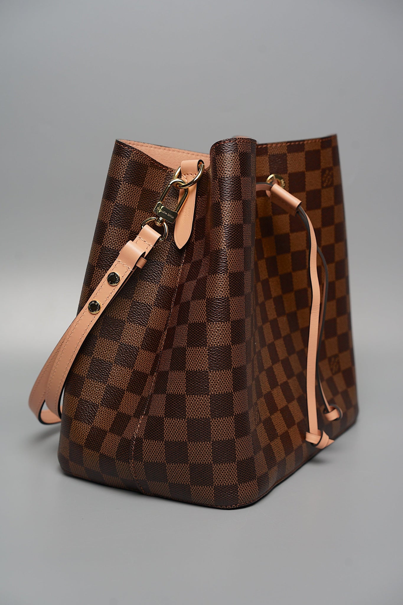 LV NeoNoe MM in Damier Monogram Canvas