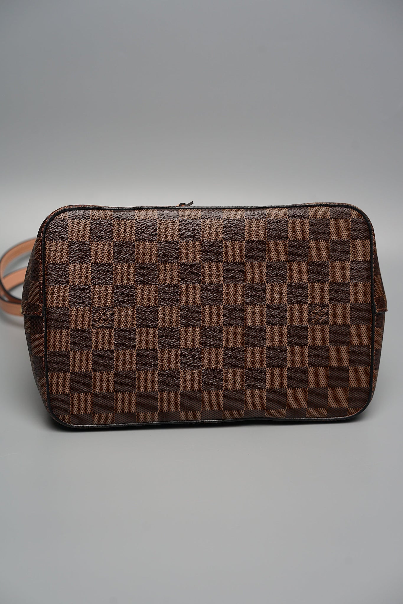 LV NeoNoe MM in Damier Monogram Canvas