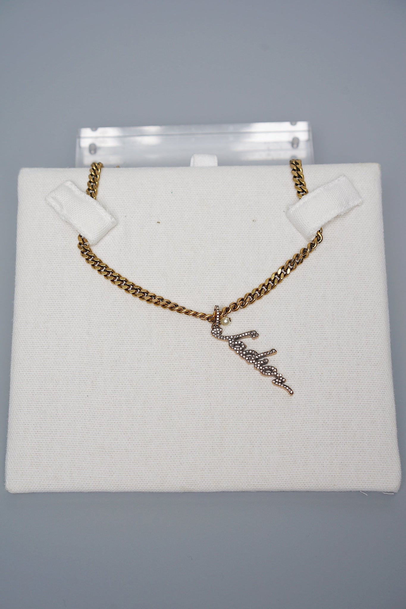 Ja'dior Necklace in Antique Gold