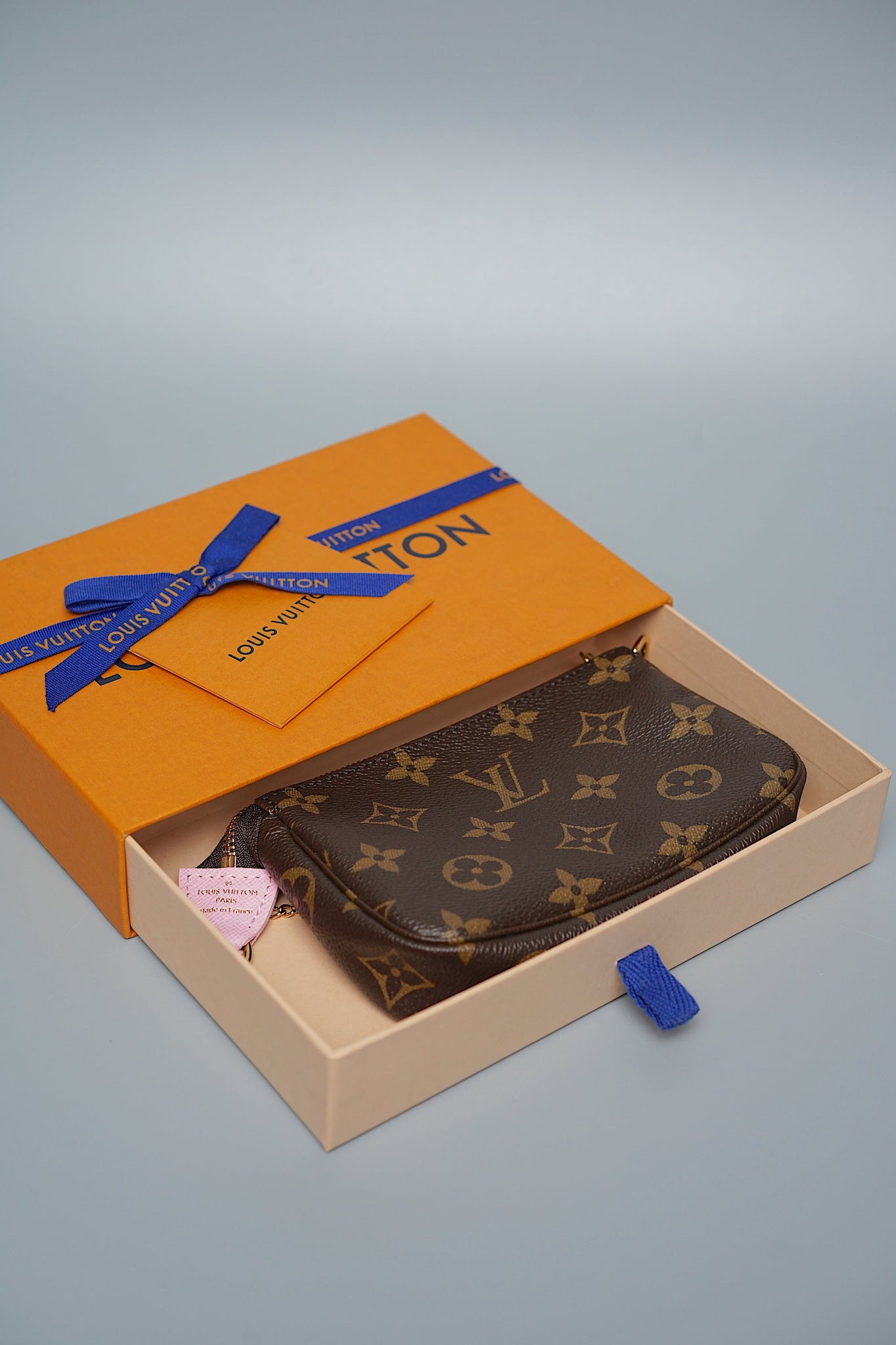 LV Xmas Mini Pochette